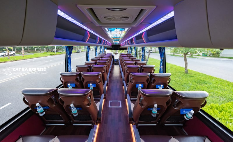 Nội thất xe từ Cát Bà về Hà Nội Nội thất xe từ Cát Bà về Hà Nội