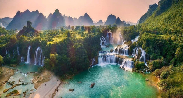 Tour Du Lịch Cao Bằng 1 Ngày – Khám Phá Thác Bản Giốc, Động Ngườm Ngao & Núi Mắt Thần