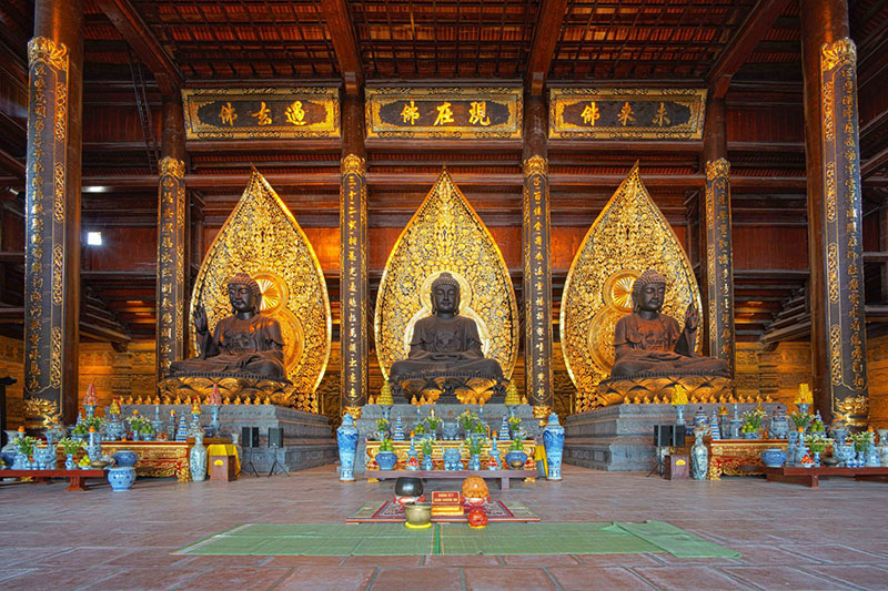 Tour du lịch Chùa Tam Chúc - Địa Tạng Phi Lai tự 1 ngày