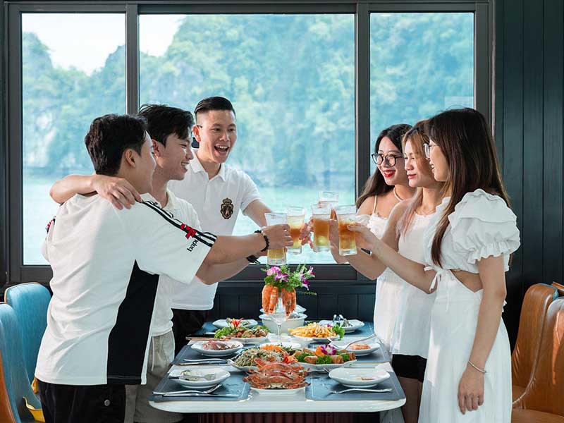 Tour Vịnh Lan Hạ 1 ngày từ Hà Nội, Hải Phòng, Cát Bà